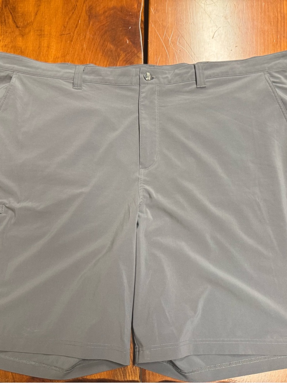 Columbia Men's Gray Performance Flat-Front Shorts
